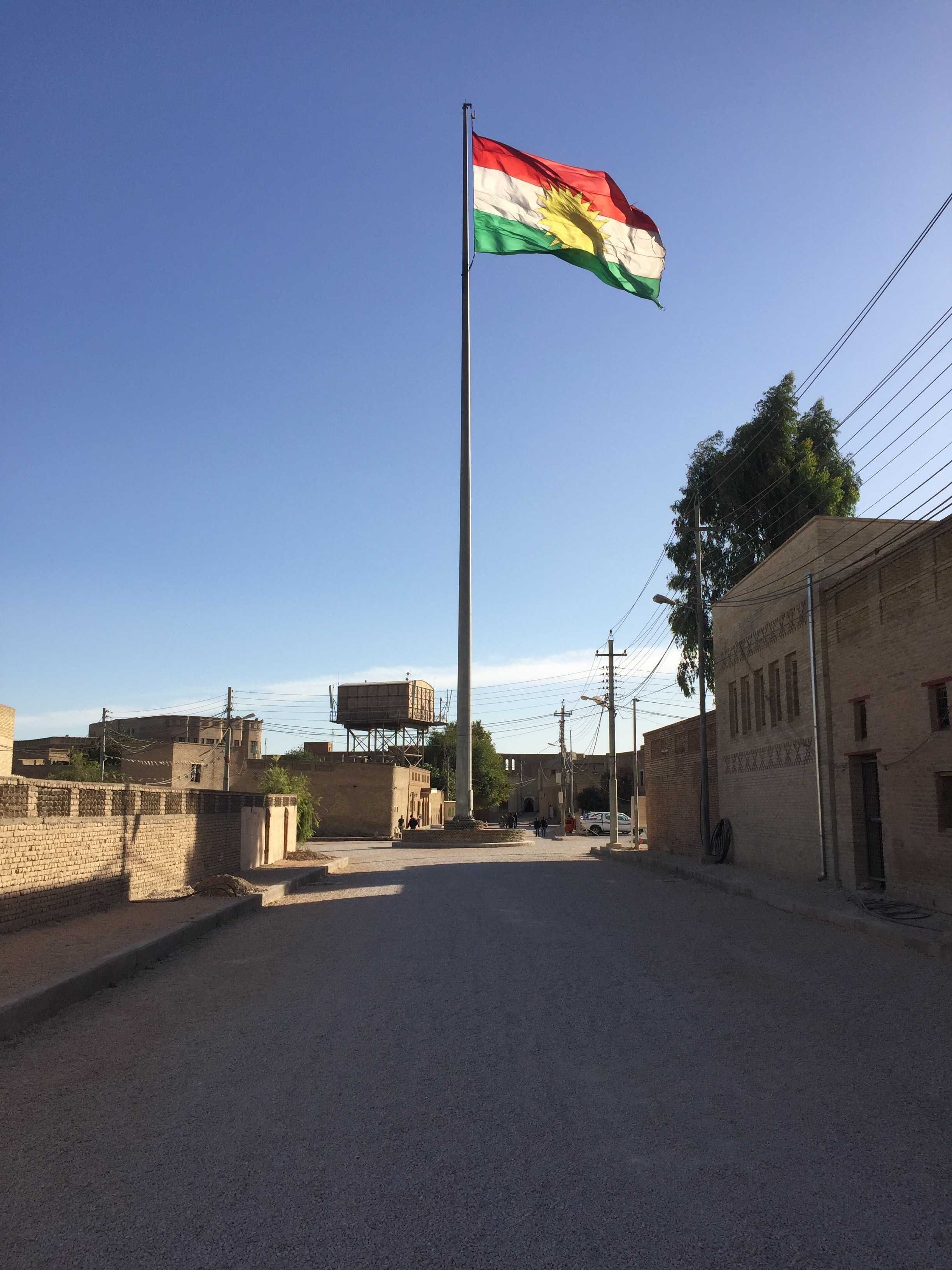 Os curdos e a sua língua em estilhaços