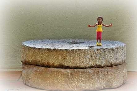 «Estar na mó de cima» e «na mó de baixo»