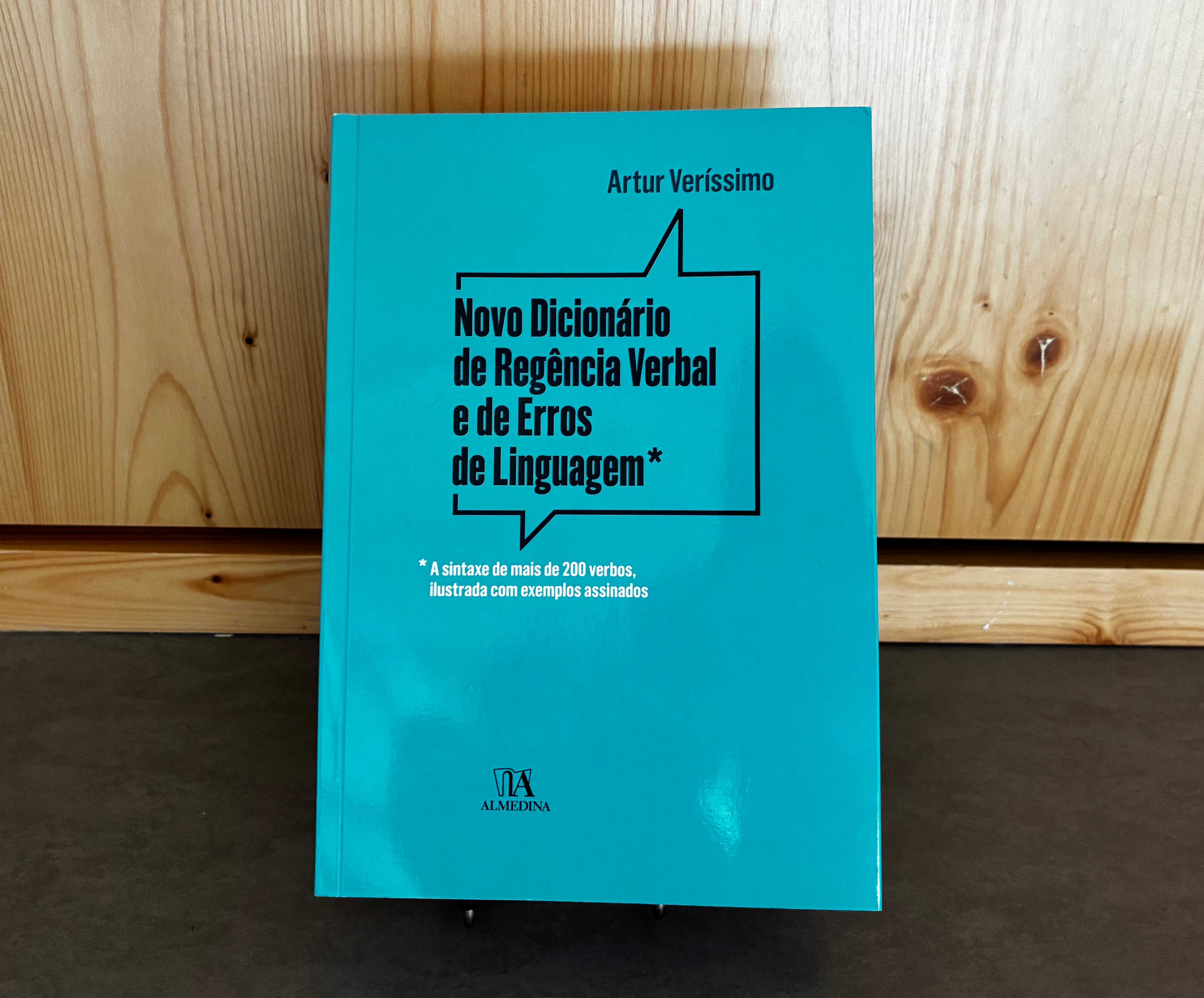 <i>Novo Dicionário de Regência Verbal e de Erros de Linguagem</i>